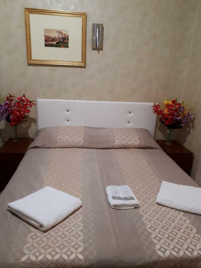 Botel Inn ローマ エクステリア 写真